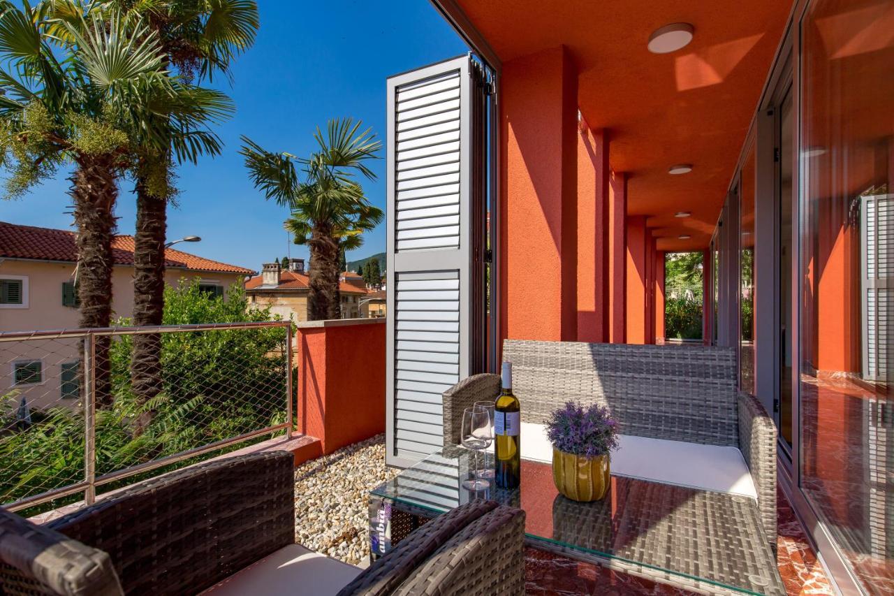Luxury City Center Apartment -50M To The Sea Opatija Eksteriør billede