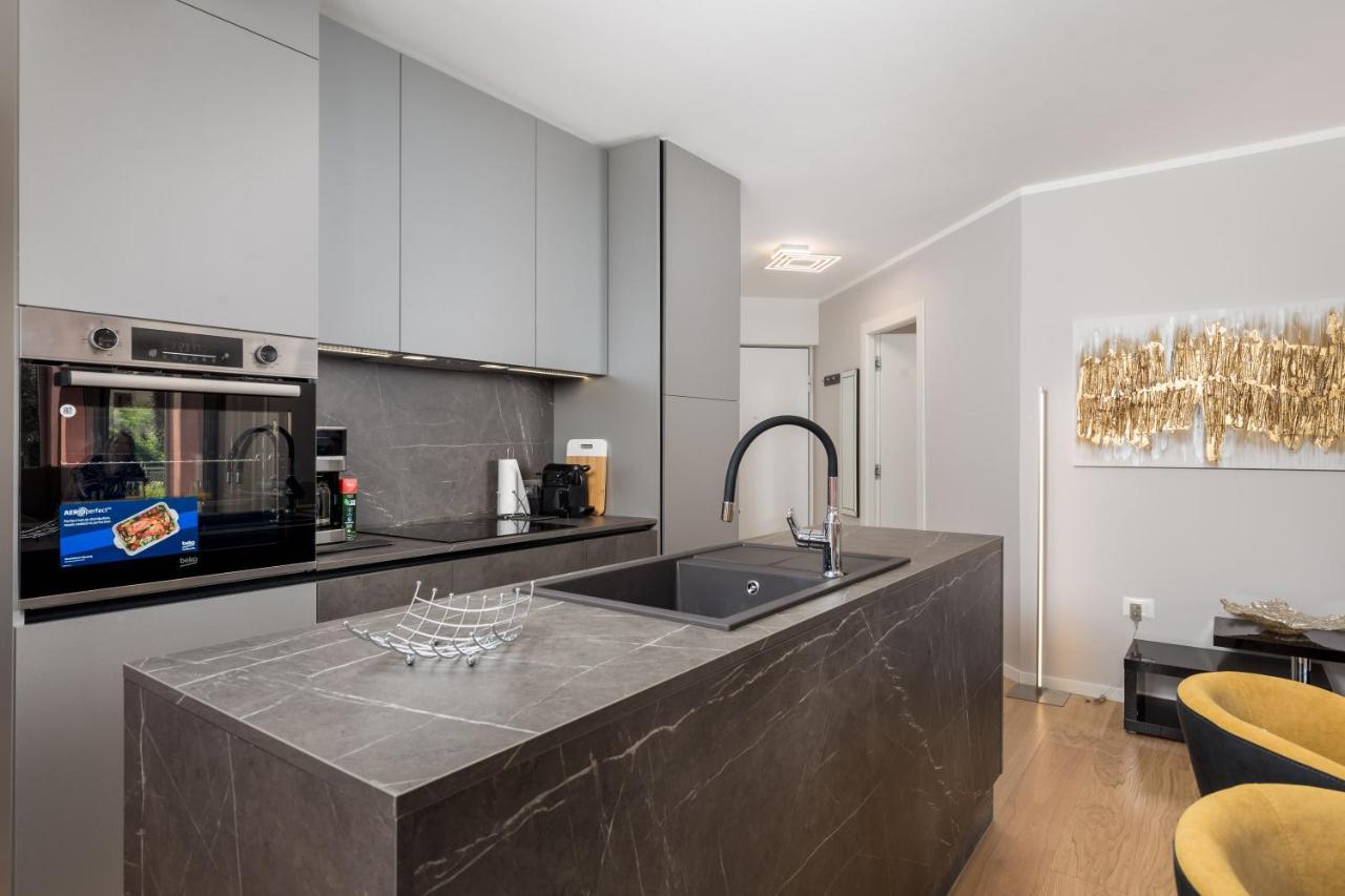 Luxury City Center Apartment -50M To The Sea Opatija Eksteriør billede