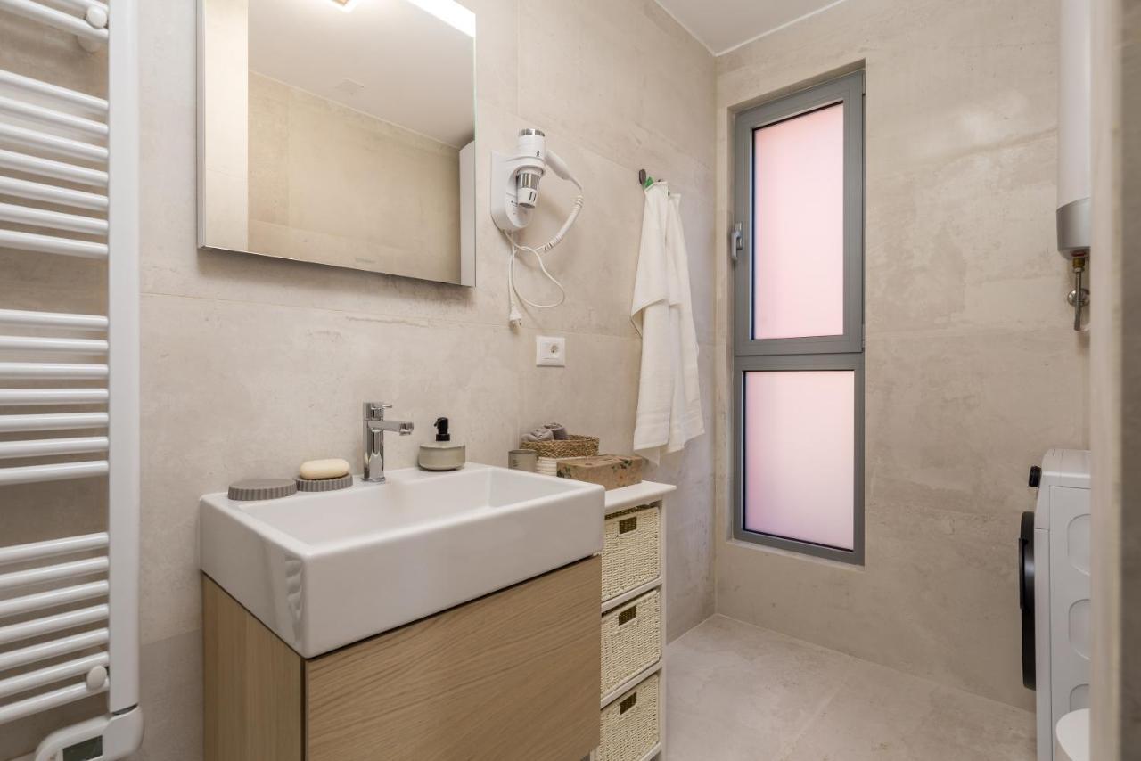 Luxury City Center Apartment -50M To The Sea Opatija Eksteriør billede